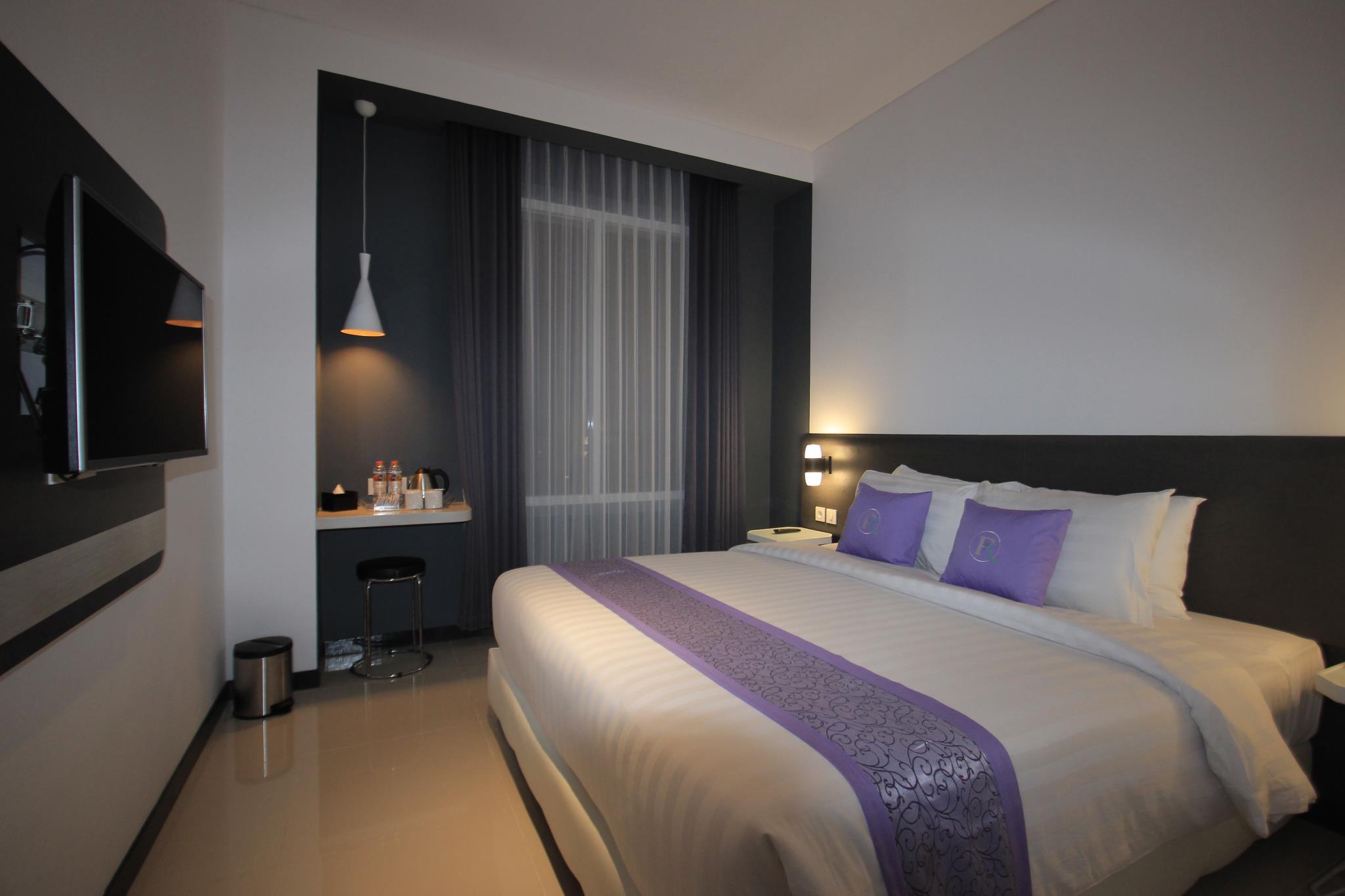 Forriz Hotel Jogjakarta Buitenkant foto