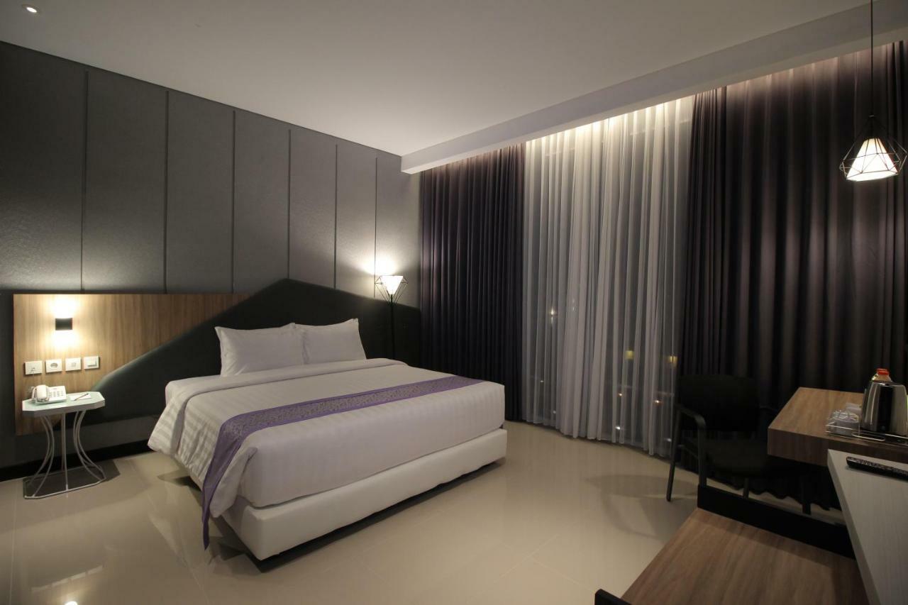 Forriz Hotel Jogjakarta Buitenkant foto